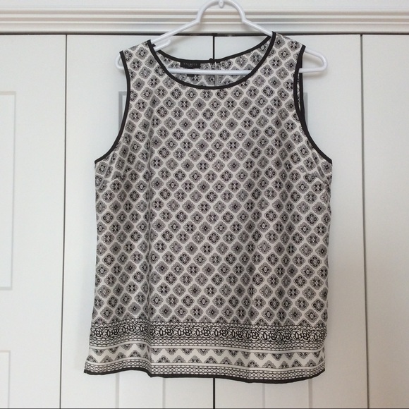 Talbots Black and White Sleeveless Top - Size LP - Picture 1 of 13